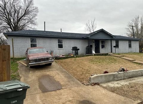 Photo of 841 LOONEY AVE, Memphis, TN 38107 (MLS # 10212053)