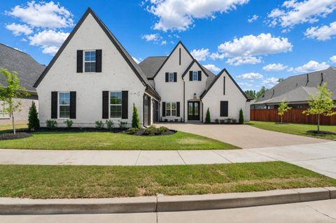 Photo of 10145 KAITLYNN ROSE DR S, Lakeland, TN 38002 (MLS # 10215238)