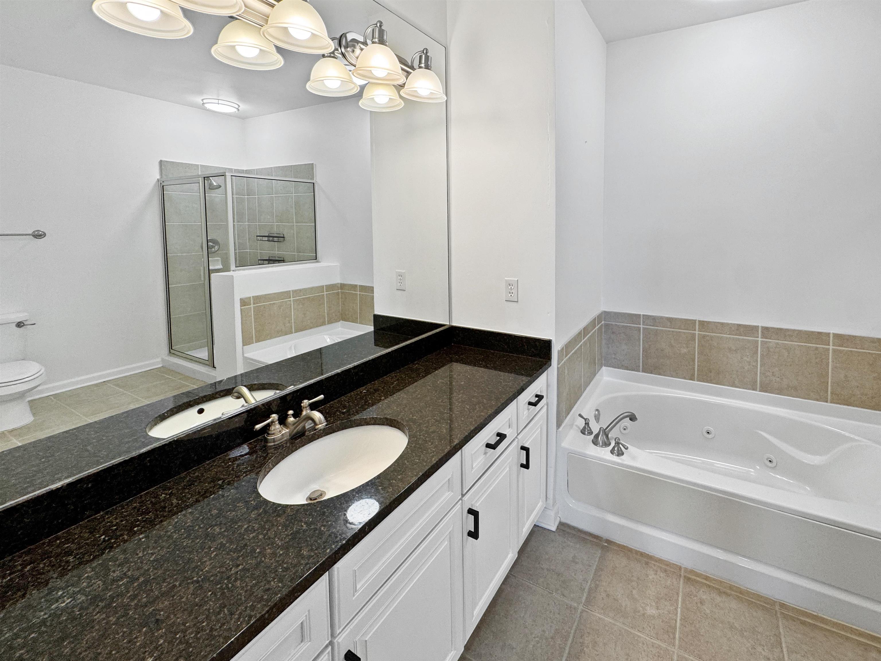 Memphis, Tennessee 38103, United States, 2 Bedrooms Bedrooms, ,2 BathroomsBathrooms,Residential,Active,189855