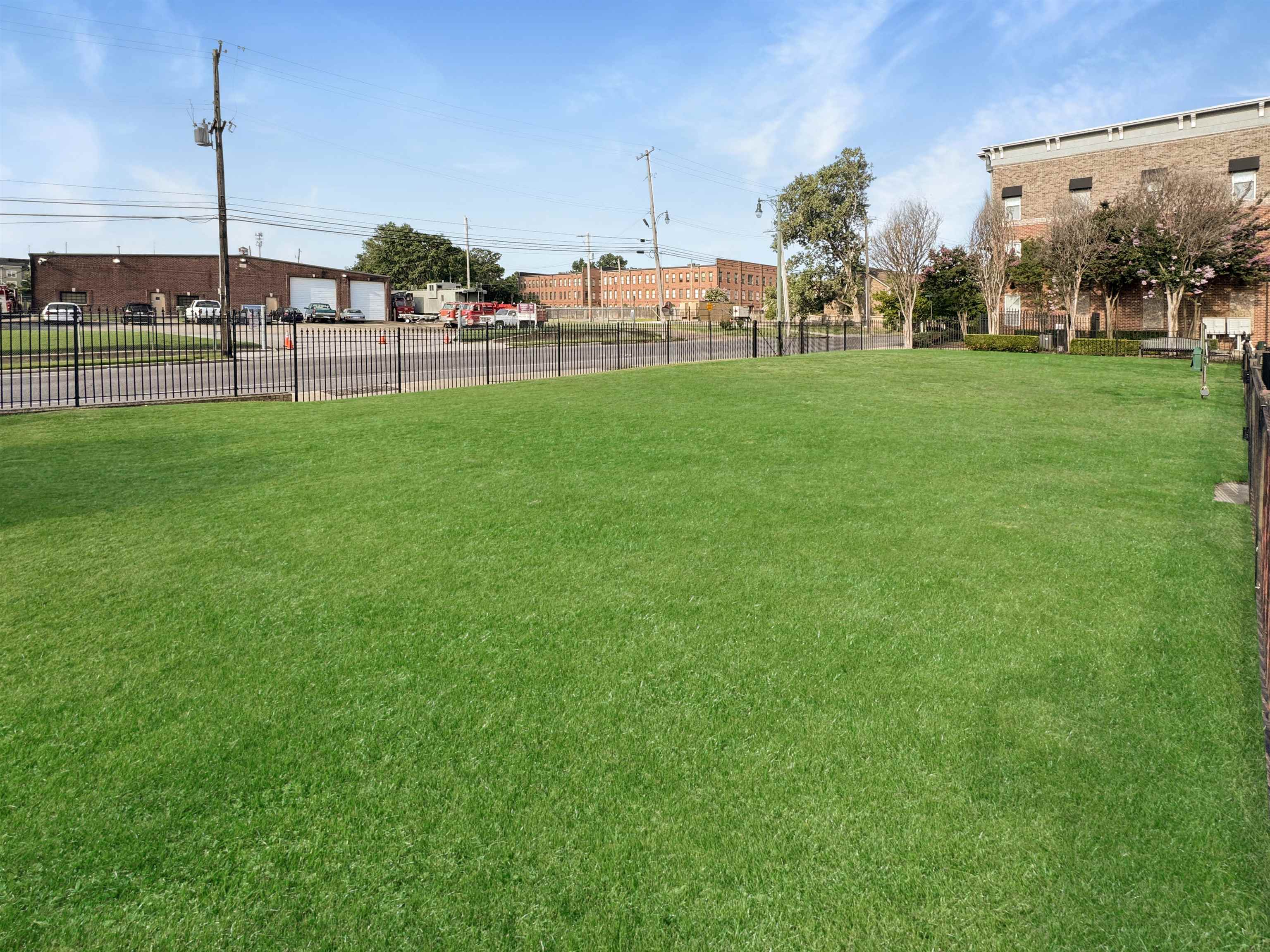 Memphis, Tennessee 38103, United States, 2 Bedrooms Bedrooms, ,2 BathroomsBathrooms,Residential,Active,189855