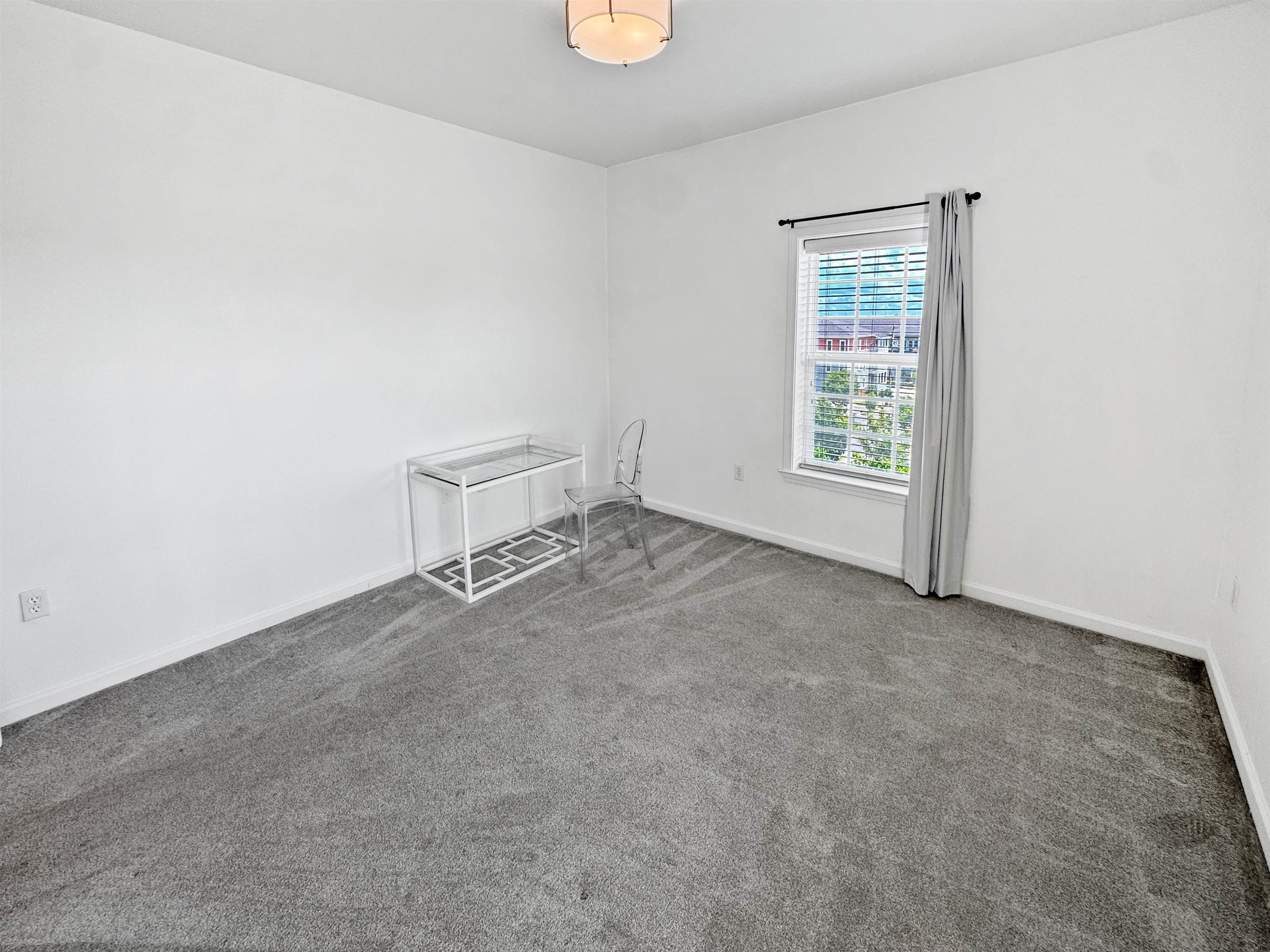 Memphis, Tennessee 38103, United States, 2 Bedrooms Bedrooms, ,2 BathroomsBathrooms,Residential,Active,189855