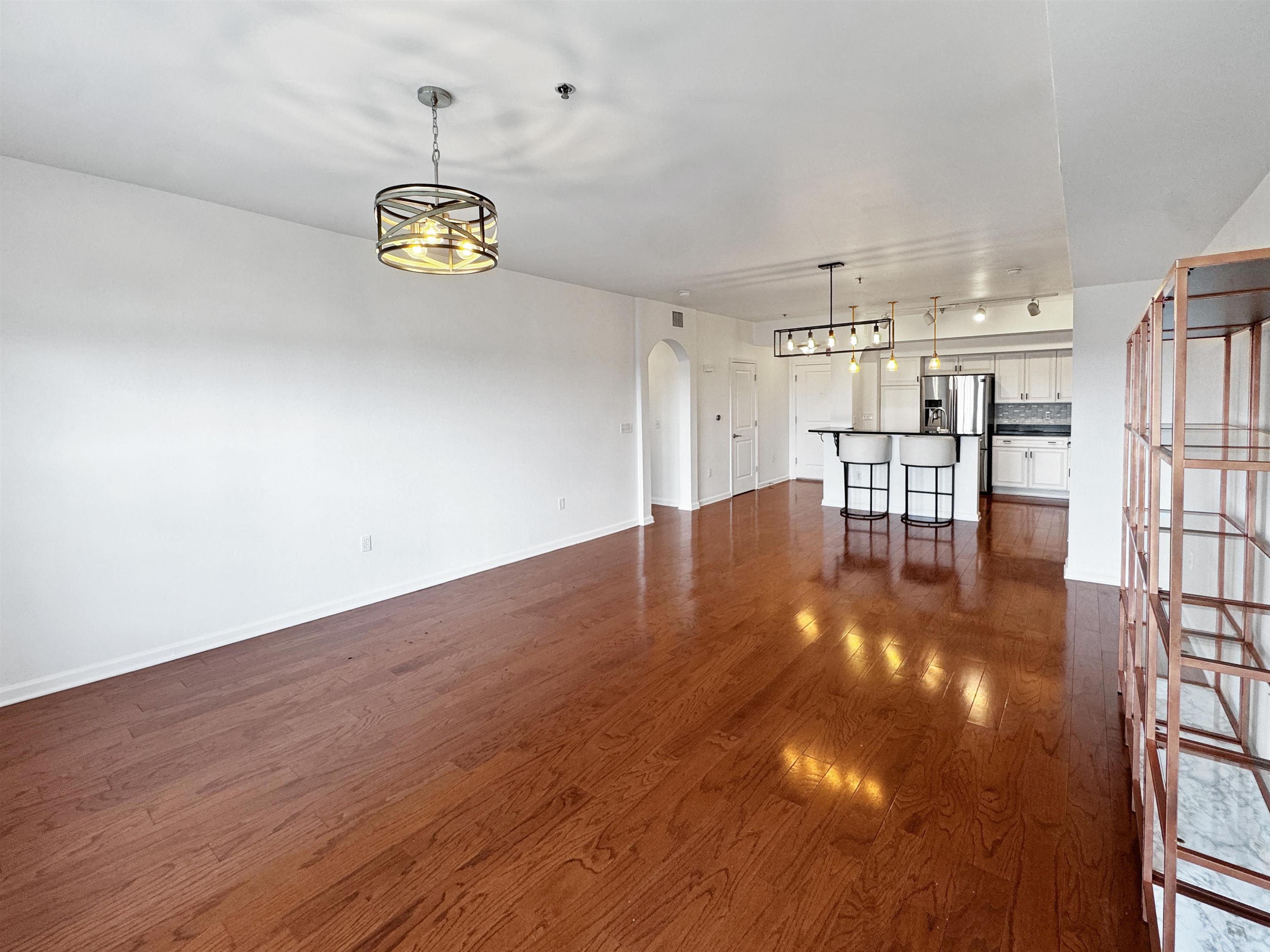 Memphis, Tennessee 38103, United States, 2 Bedrooms Bedrooms, ,2 BathroomsBathrooms,Residential,Active,189855