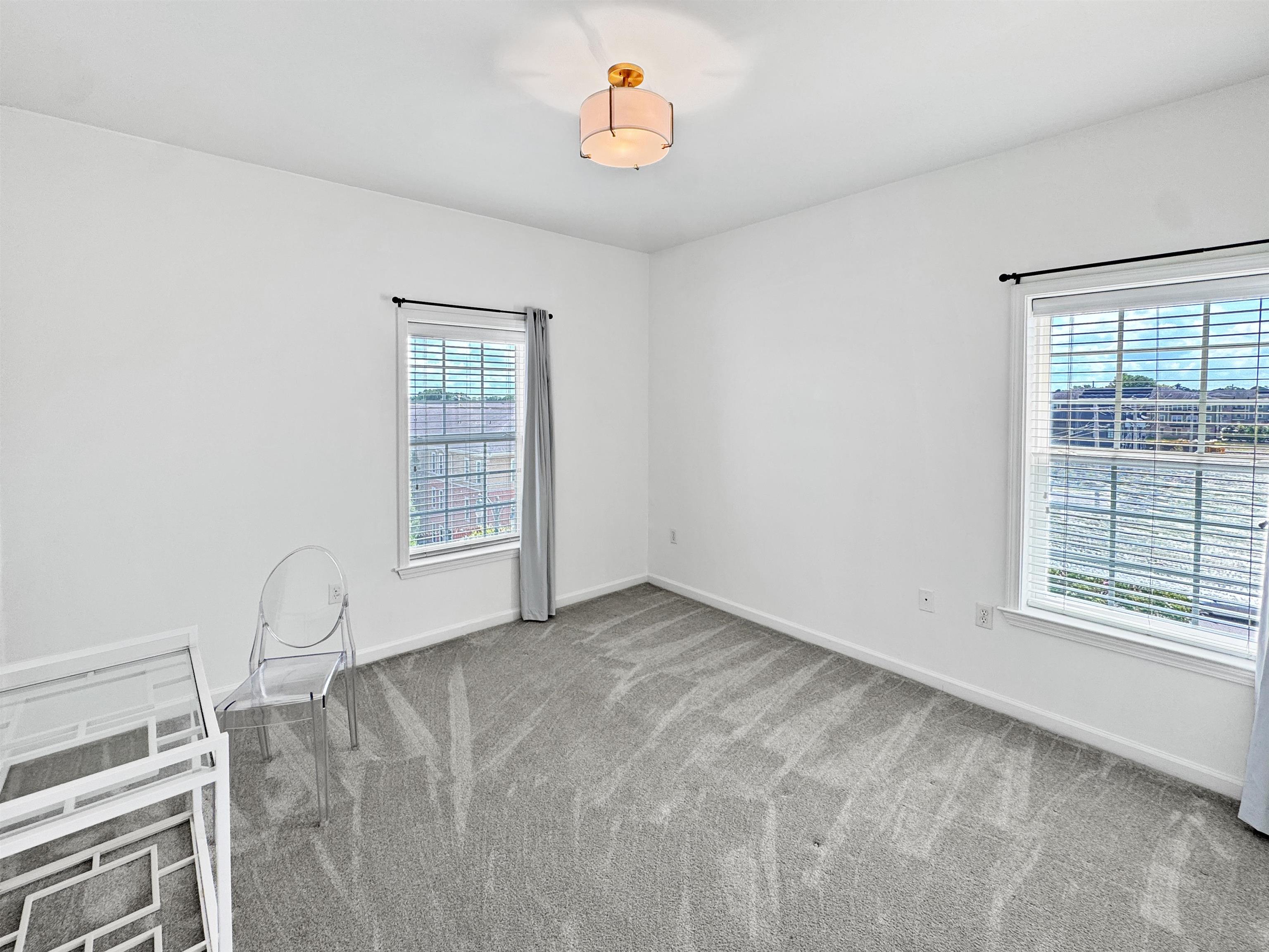 Memphis, Tennessee 38103, United States, 2 Bedrooms Bedrooms, ,2 BathroomsBathrooms,Residential,Active,189855