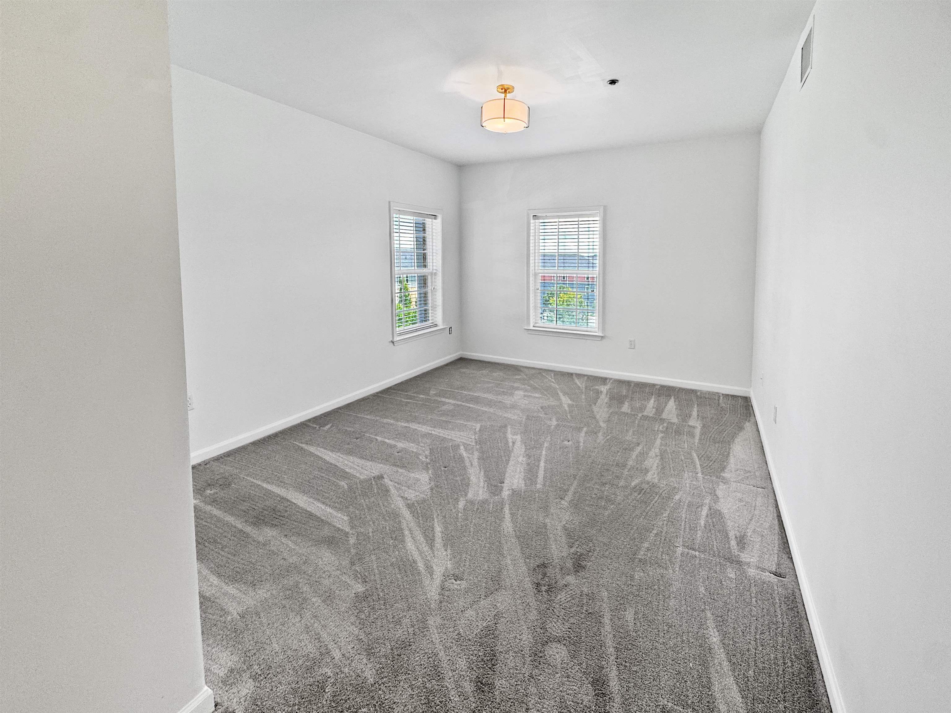 Memphis, Tennessee 38103, United States, 2 Bedrooms Bedrooms, ,2 BathroomsBathrooms,Residential,Active,189855