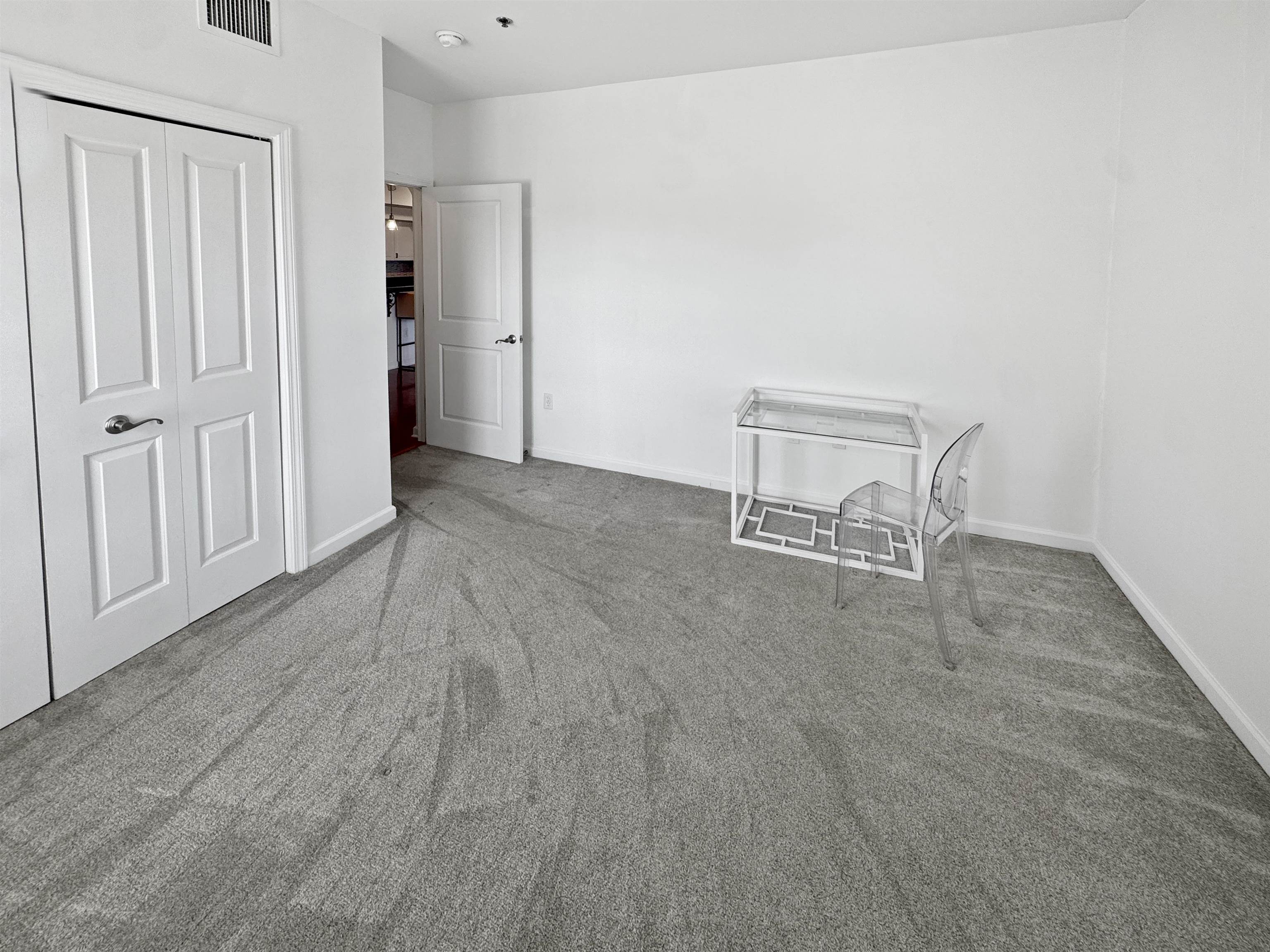 Memphis, Tennessee 38103, United States, 2 Bedrooms Bedrooms, ,2 BathroomsBathrooms,Residential,Active,189855