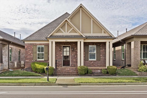 Photo of 379 S SHEA RD, Collierville, TN 38017 (MLS # 10233362)