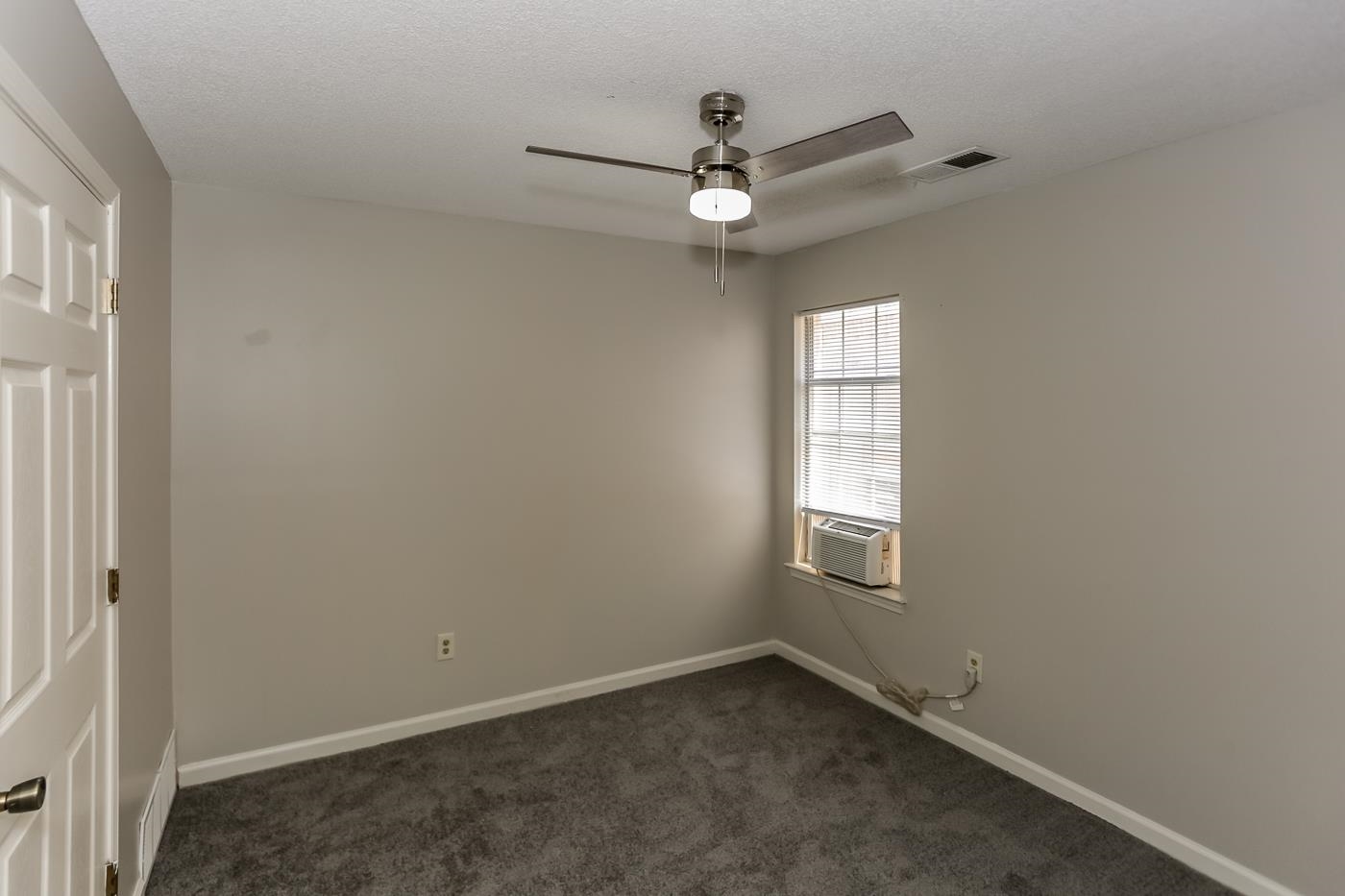 Photo 8 of 15 of 6676 WHITTEN PINE DR townhome