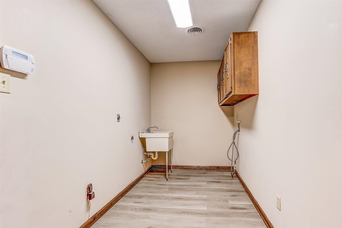 Brighton, Tennessee 38011, United States, 4 Bedrooms Bedrooms, ,2 BathroomsBathrooms,Residential,Active,247890