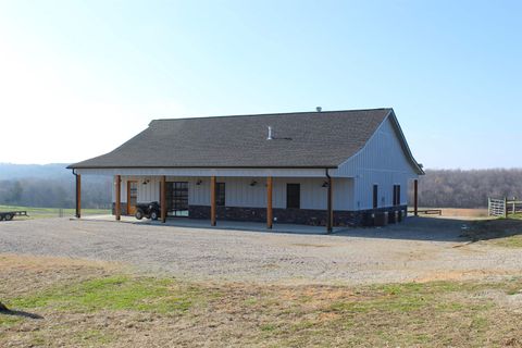 1275 NANCE BEND RD Clifton TN 38425