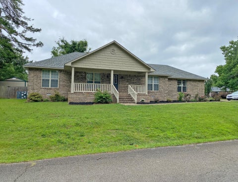 Photo of 90 WATSON ST, Savannah, TN 38372 (MLS # 10223172)