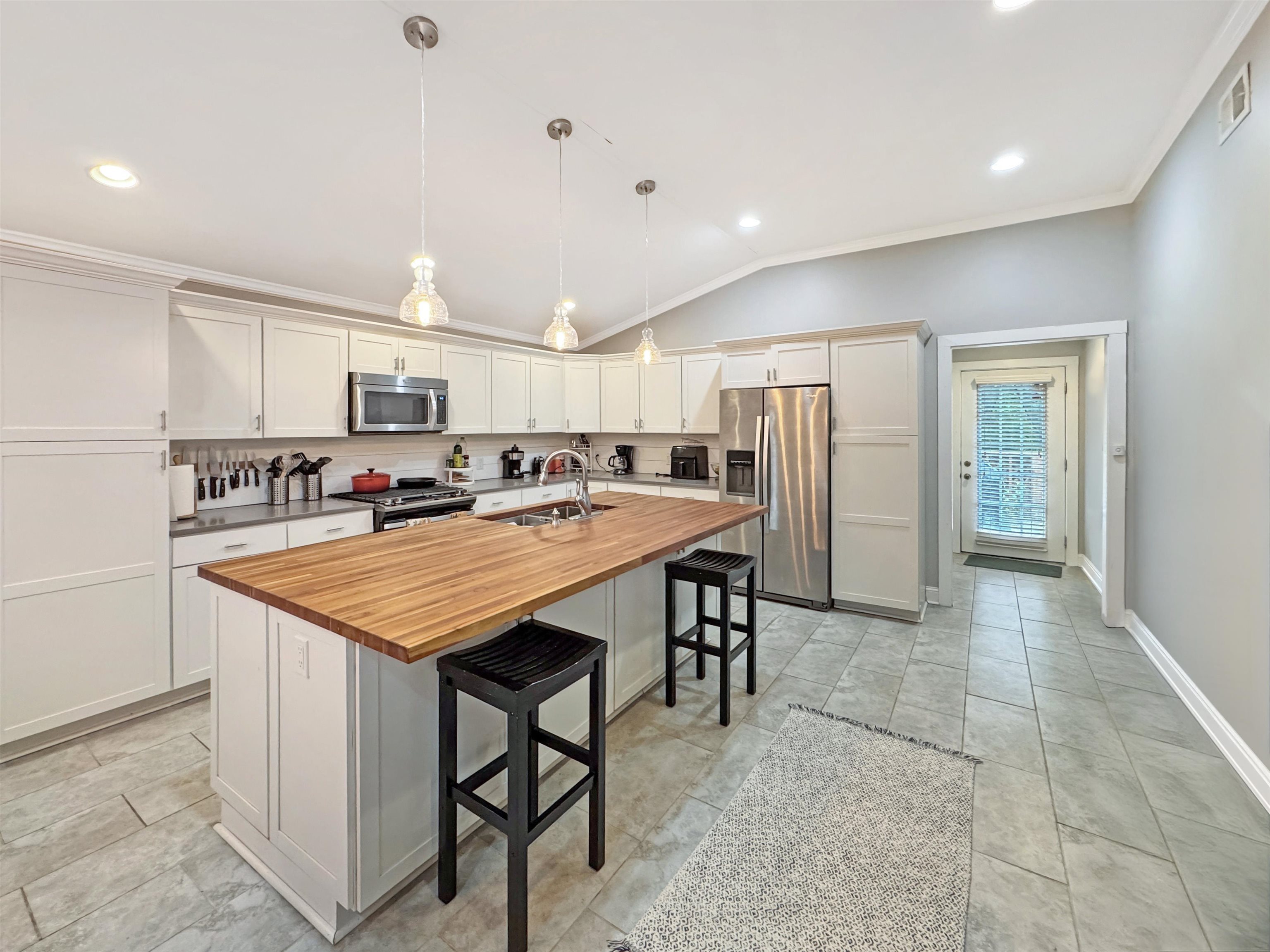 Memphis, Tennessee 38111, United States, 3 Bedrooms Bedrooms, ,3 BathroomsBathrooms,Residential,Active,220603