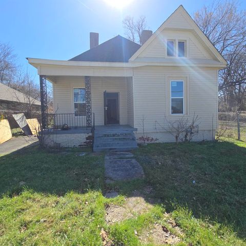 Photo of 385 WALKER AVE, Memphis, TN 38126 (MLS # 10211478)
