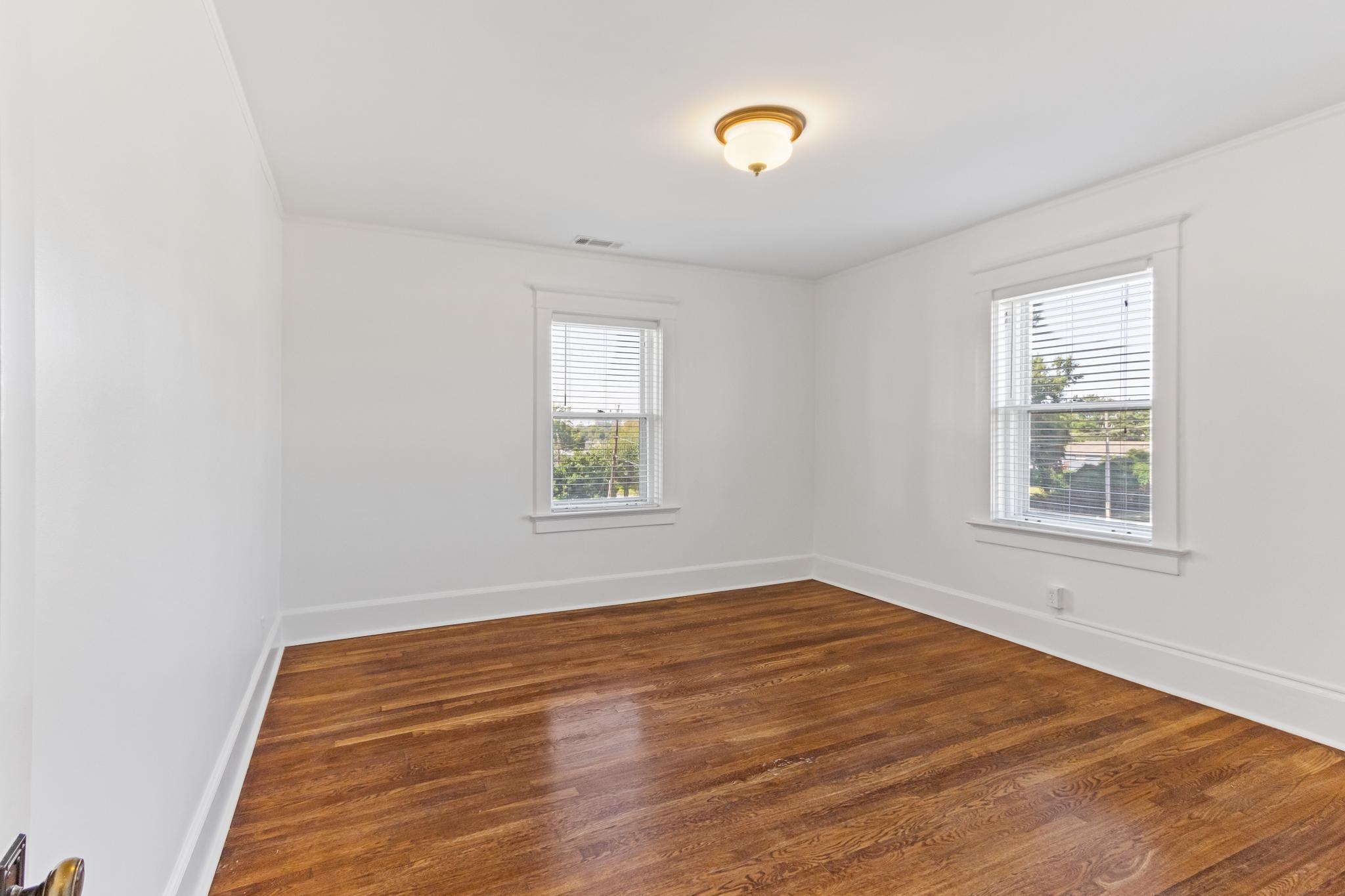 Memphis, Tennessee 38105, United States, 3 Bedrooms Bedrooms, ,2 BathroomsBathrooms,Residential,Active,84380