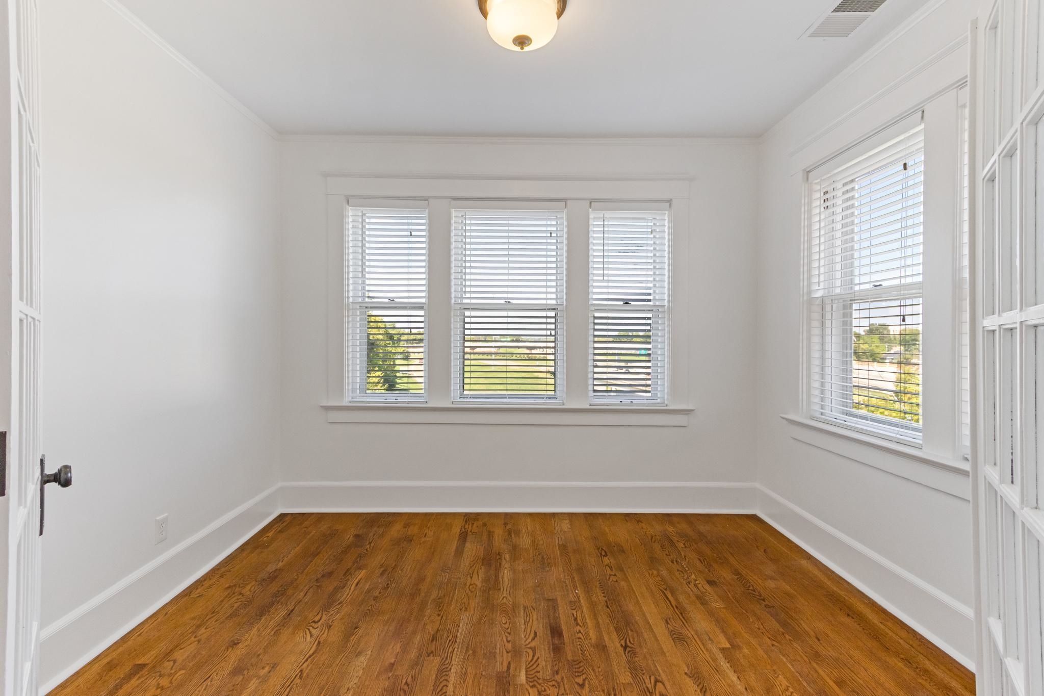 Memphis, Tennessee 38105, United States, 3 Bedrooms Bedrooms, ,2 BathroomsBathrooms,Residential,Active,84380