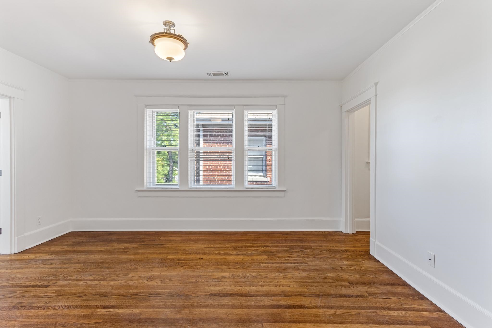 Memphis, Tennessee 38105, United States, 3 Bedrooms Bedrooms, ,2 BathroomsBathrooms,Residential,Active,84380