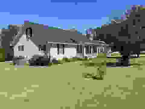 Photo of 105 FIESTA CV, Counce, TN 38326 (MLS # 10215365)