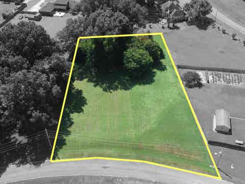 Photo of 175 BRADMEADOW LN, Somerville, TN 38068 (MLS # 10228901)