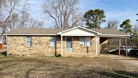 Photo of 72 JACOB DR, Halls, TN 38040 (MLS # 10212244)