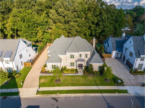 Photo of 658 BUSHCHAT LN, Collierville, TN 38017 (MLS # 10230598)