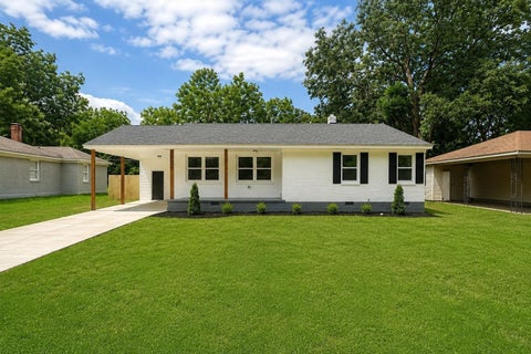 Photo of 3639 BROMPTON DR, Memphis, TN 38118 (MLS # 10229761)