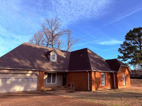 Photo of 3652 WINCROSS DR, Memphis, TN 38119 (MLS # 10214995)