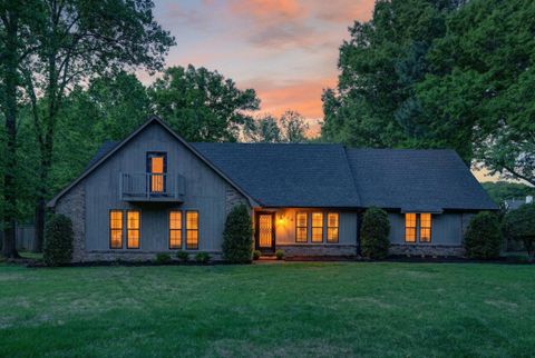 Photo of 354 W COLLEGE DR, Collierville, TN 38017 (MLS # 10219056)