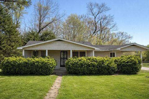 Photo of 7394 BENJESTOWN RD, Millington, TN 38053 (MLS # 10217073)