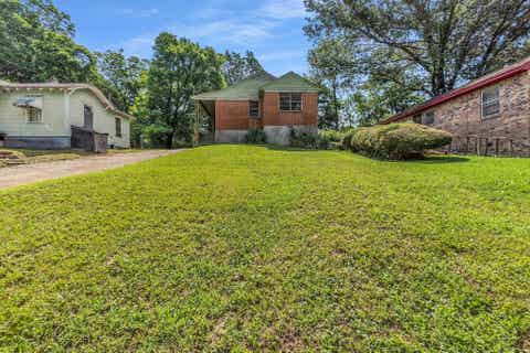 Photo of 1574 LELAND ST, Memphis, TN 38106 (MLS # 10224611)