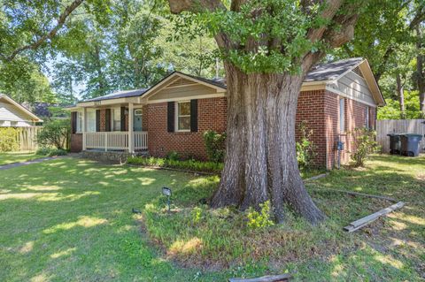 Photo of 5271 PRINCETON RD, Memphis, TN 38120 (MLS # 10221695)