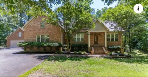 Photo of 185 BRANCH ESTATE LN, Savannah, TN 38372 (MLS # 10201353)