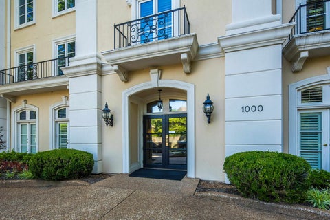 Photo of 1000 MURRAY HILL LN 404 #404, Memphis, TN 38120 (MLS # 10228496)