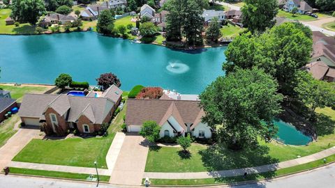 Photo of 8729 E CARROLLWOOD LN, Cordova, TN 38016 (MLS # 10221984)