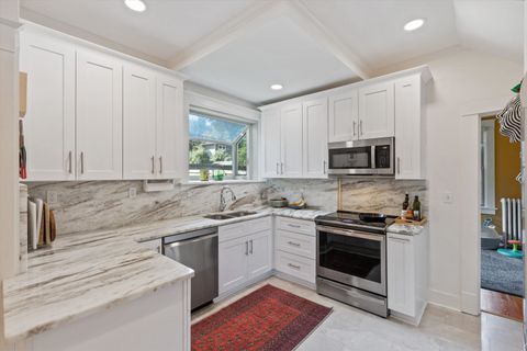 Photo of 1621 LINDEN AVE, Memphis, TN 38104 (MLS # 10206988)