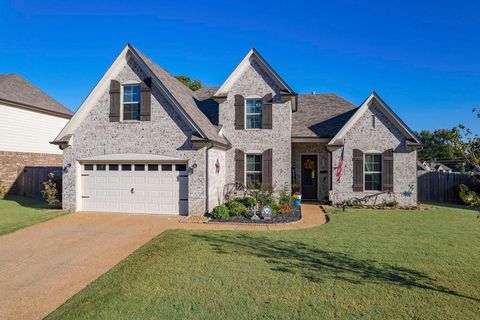 Photo of 90 LAUREL GLEN DR, Oakland, TN 38060 (MLS # 10208147)