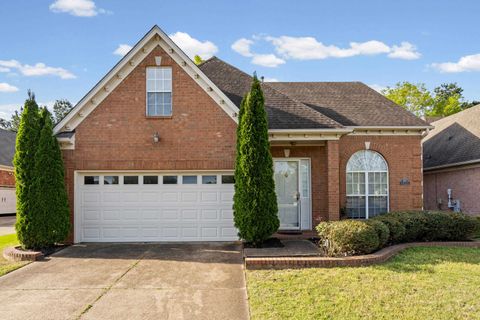 Photo of 10471 ASHBORO DR, Collierville, TN 38017 (MLS # 10219117)