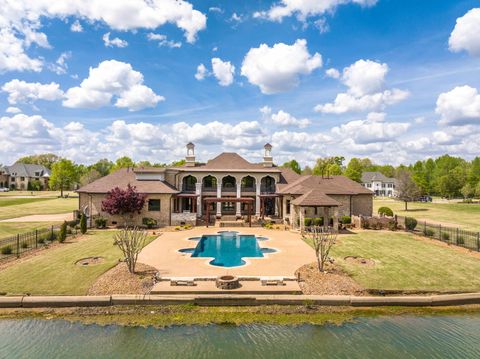 Photo of 118 NORTHHAVEN DR, Jackson, TN 38305 (MLS # 10219217)