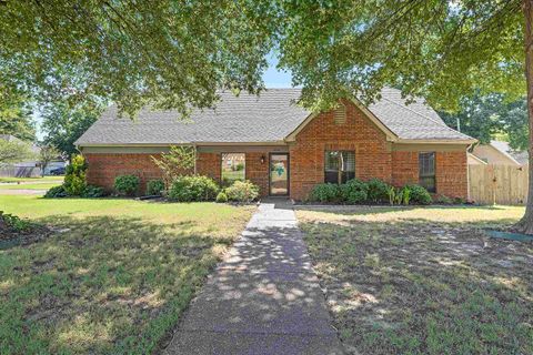 Photo of 3574 AUGUST DR, Bartlett, TN 38133 (MLS # 10221720)