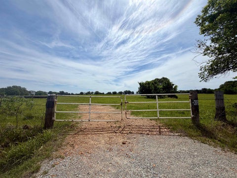Photo of 0 MEBANE RD, Oakland, TN 38060 (MLS # 10220554)