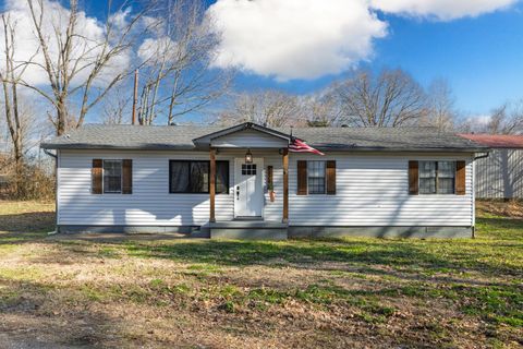 Photo of 8424 OLD MEMPHIS RD, Brighton, TN 38011 (MLS # 10214635)