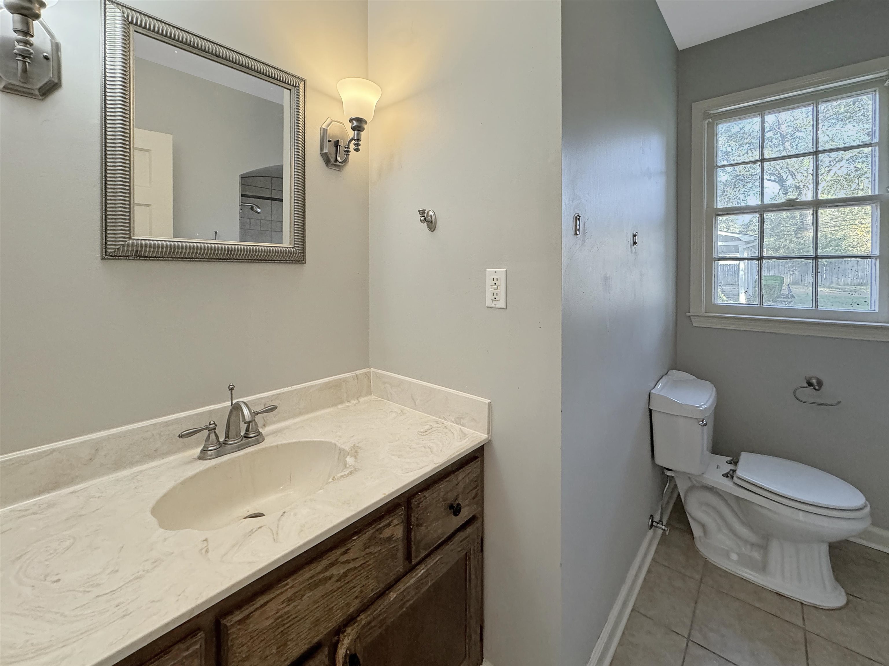 Memphis, Tennessee 38120, United States, 3 Bedrooms Bedrooms, ,2 BathroomsBathrooms,Residential,Active,184094