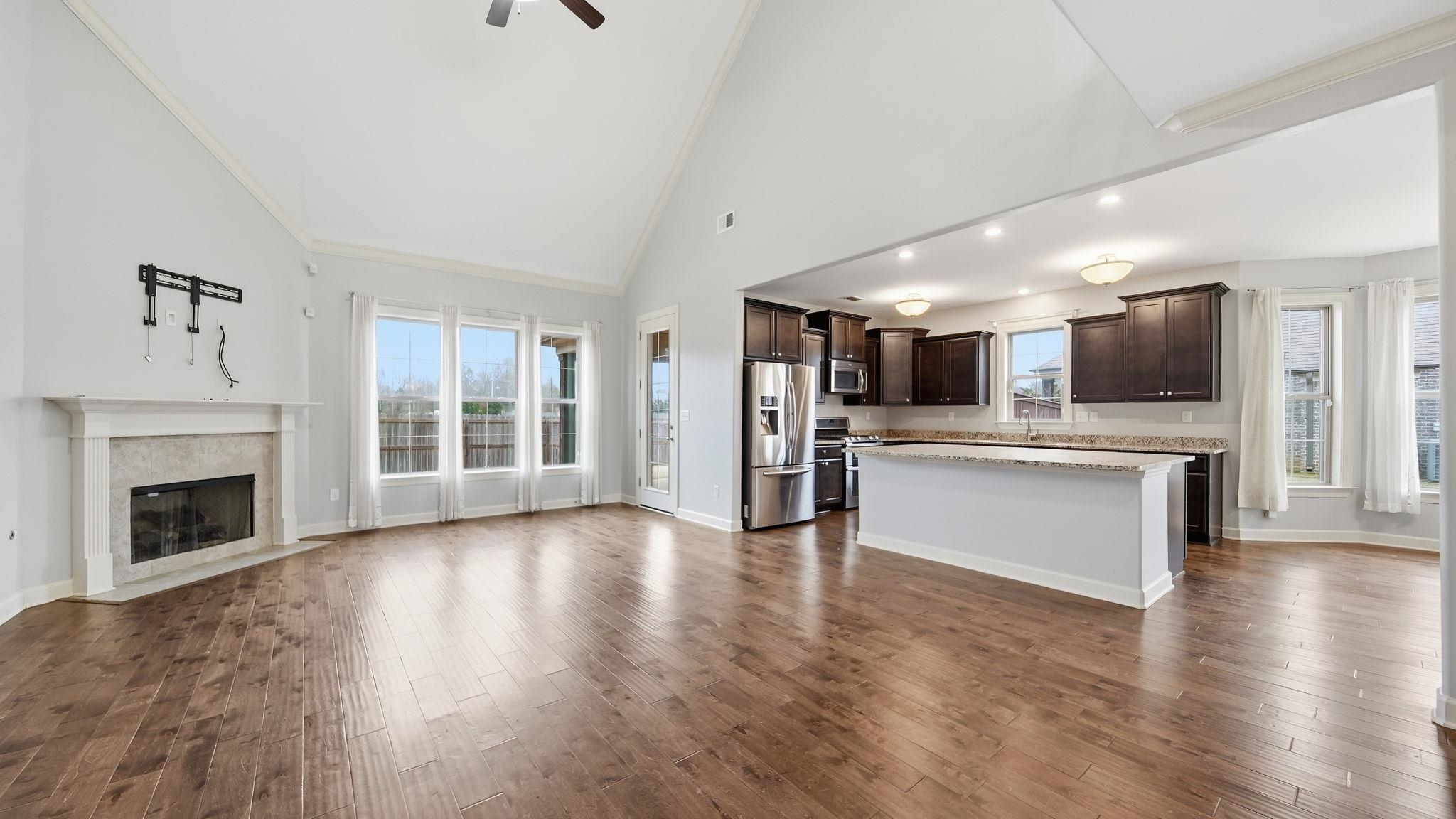 Bartlett, Tennessee 38133, United States, 4 Bedrooms Bedrooms, ,3 BathroomsBathrooms,Residential,Active,253000