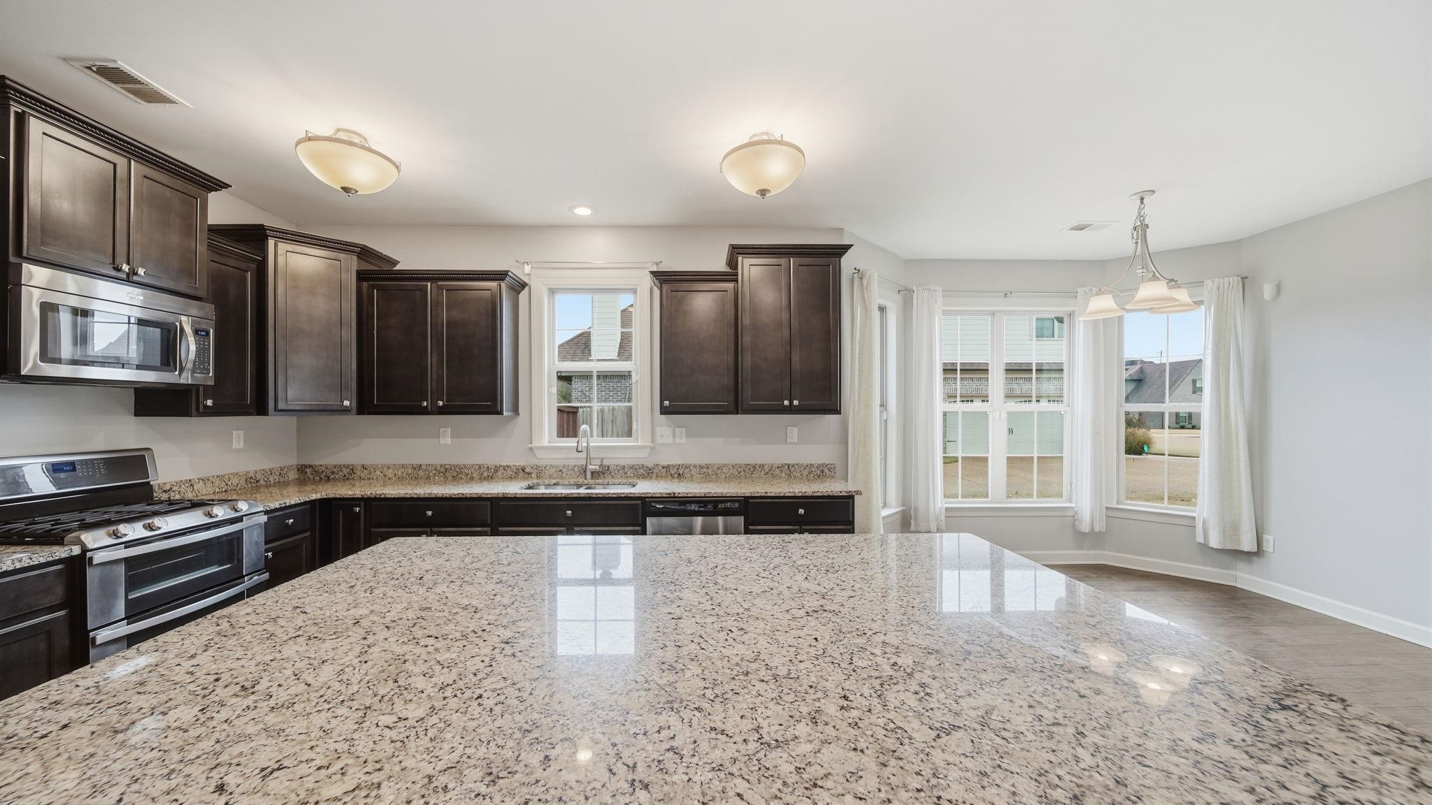 Bartlett, Tennessee 38133, United States, 4 Bedrooms Bedrooms, ,3 BathroomsBathrooms,Residential,Active,253000