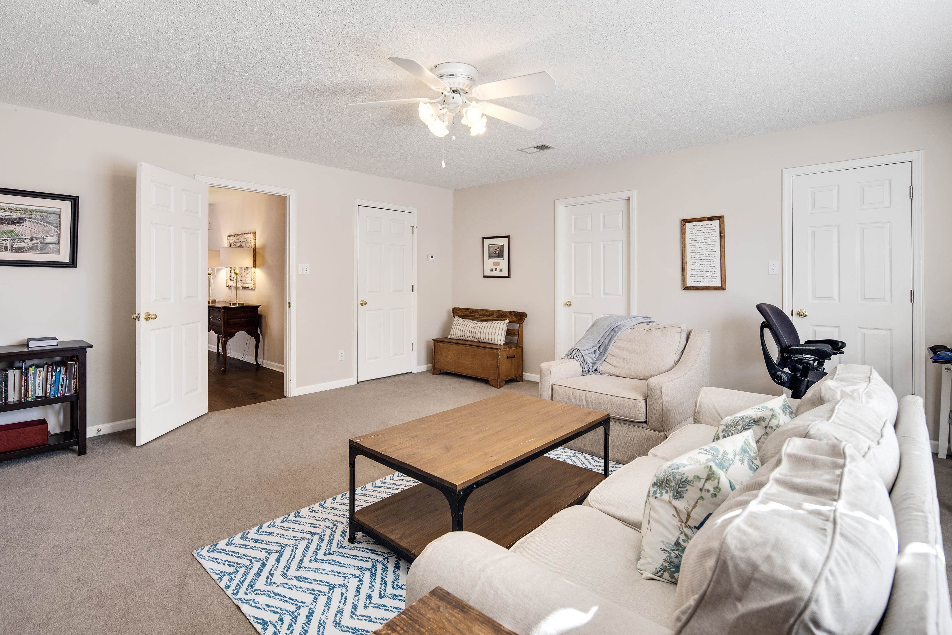 Collierville, Tennessee 38017, United States, 4 Bedrooms Bedrooms, ,4 BathroomsBathrooms,Residential,Pending,79127