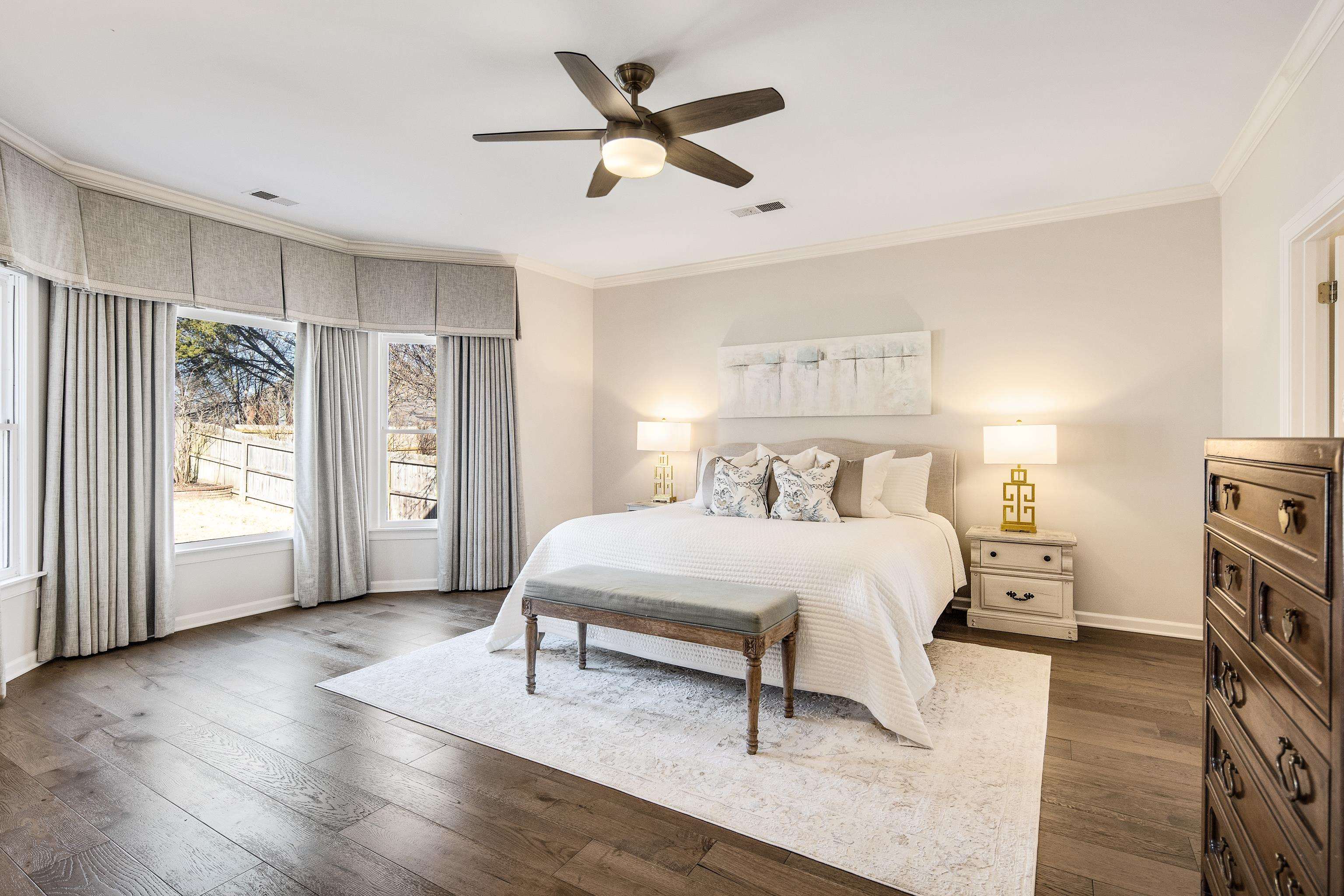 Collierville, Tennessee 38017, United States, 4 Bedrooms Bedrooms, ,4 BathroomsBathrooms,Residential,Pending,79127