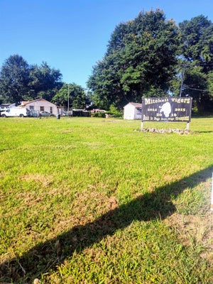 357 W MITCHELL RD, MEMPHIS, TN 38109 - Image 65d2ff6196b82cdd4f56e70d30bd0613/3122098449