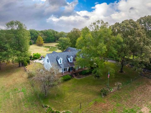 Photo of 1172 N REID-HOOKER RD, Eads, TN 38028 (MLS # 10191138)