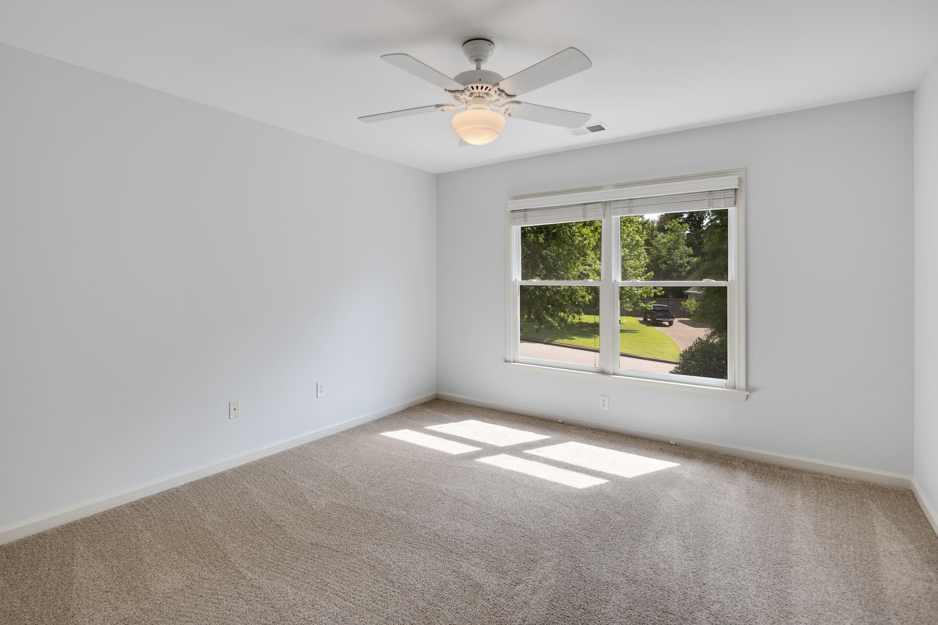 Lakeland, Tennessee 38002, United States, 5 Bedrooms Bedrooms, ,3 BathroomsBathrooms,Residential,Active,125177