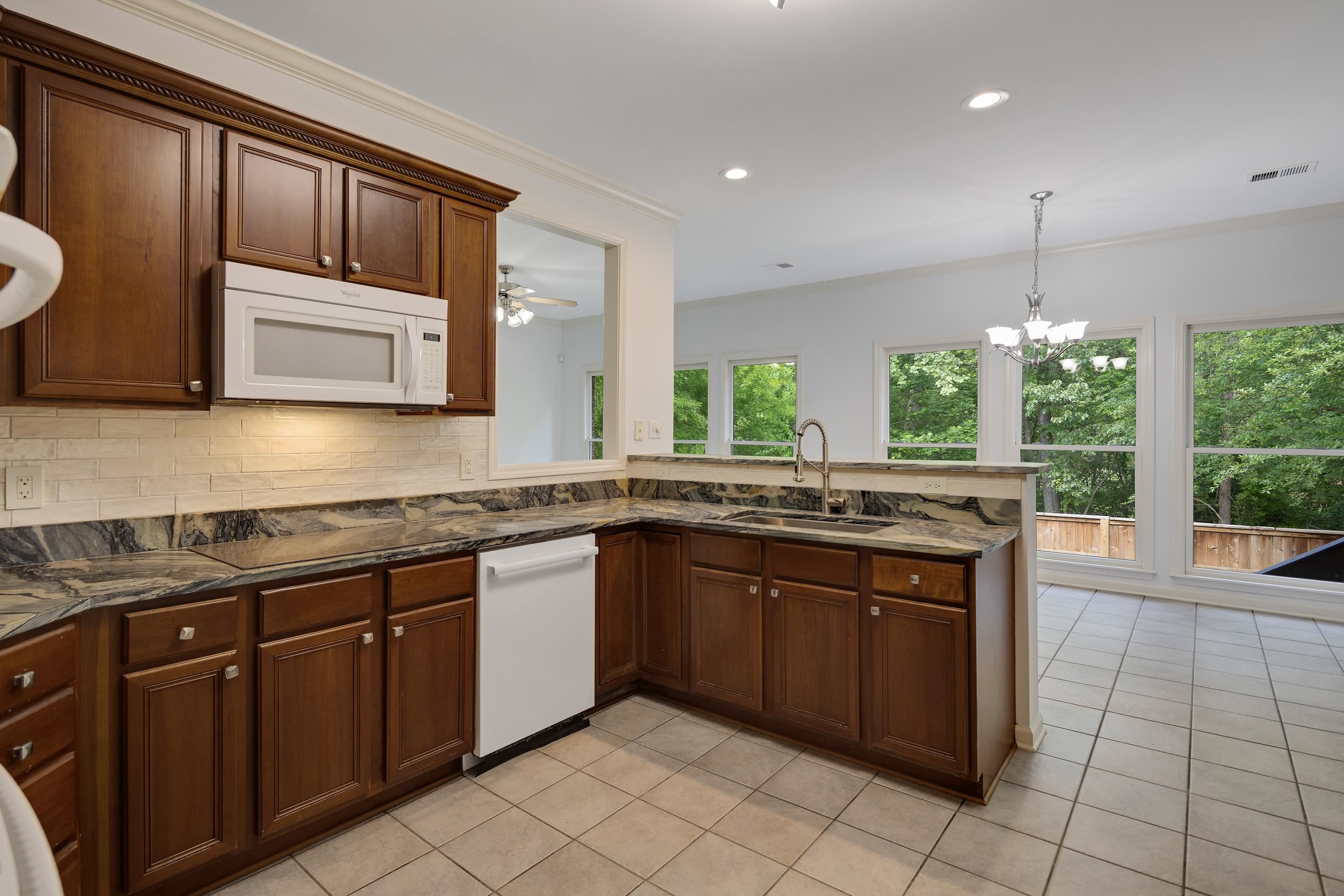 Lakeland, Tennessee 38002, United States, 5 Bedrooms Bedrooms, ,3 BathroomsBathrooms,Residential,Active,125177