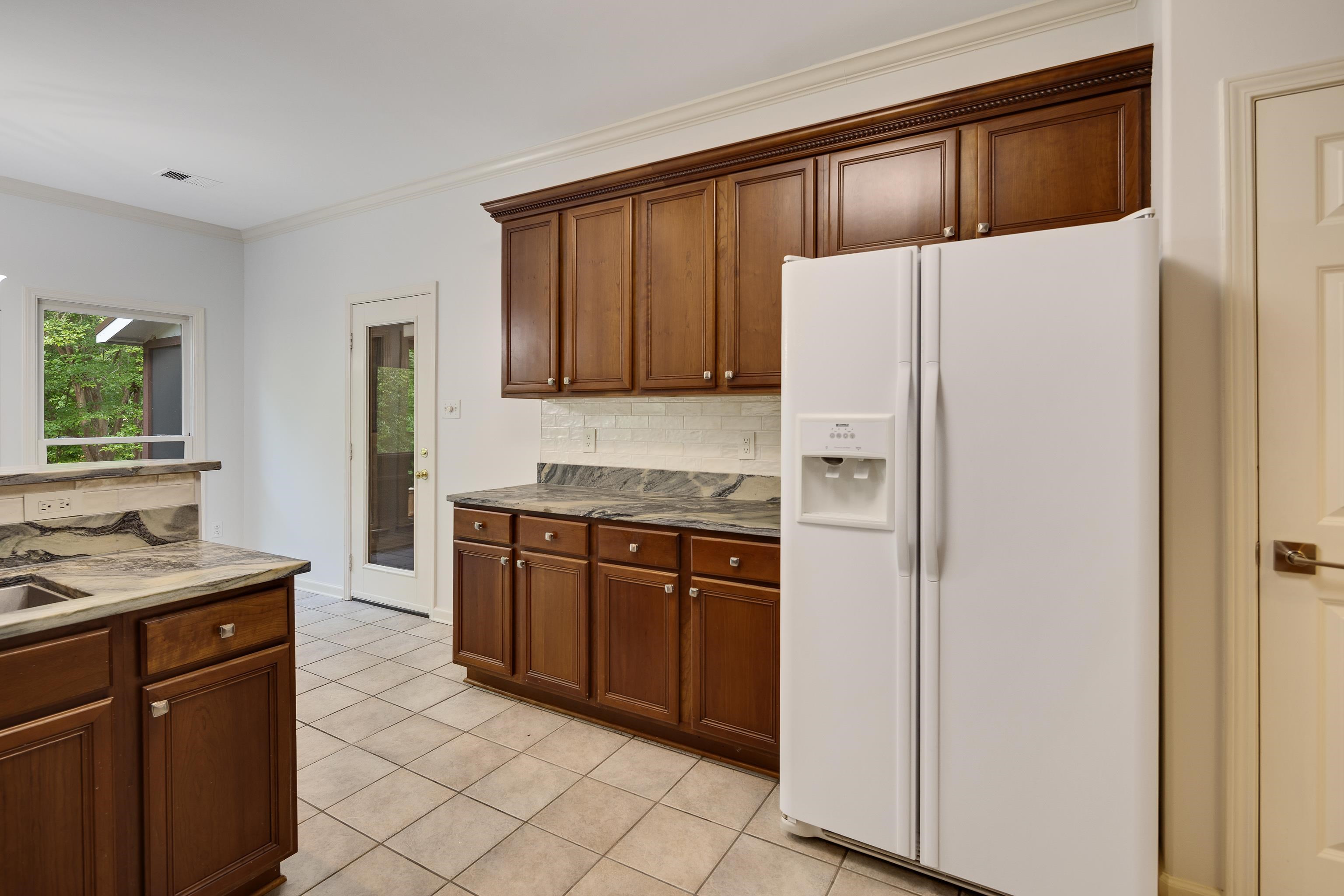 Lakeland, Tennessee 38002, United States, 5 Bedrooms Bedrooms, ,3 BathroomsBathrooms,Residential,Active,125177