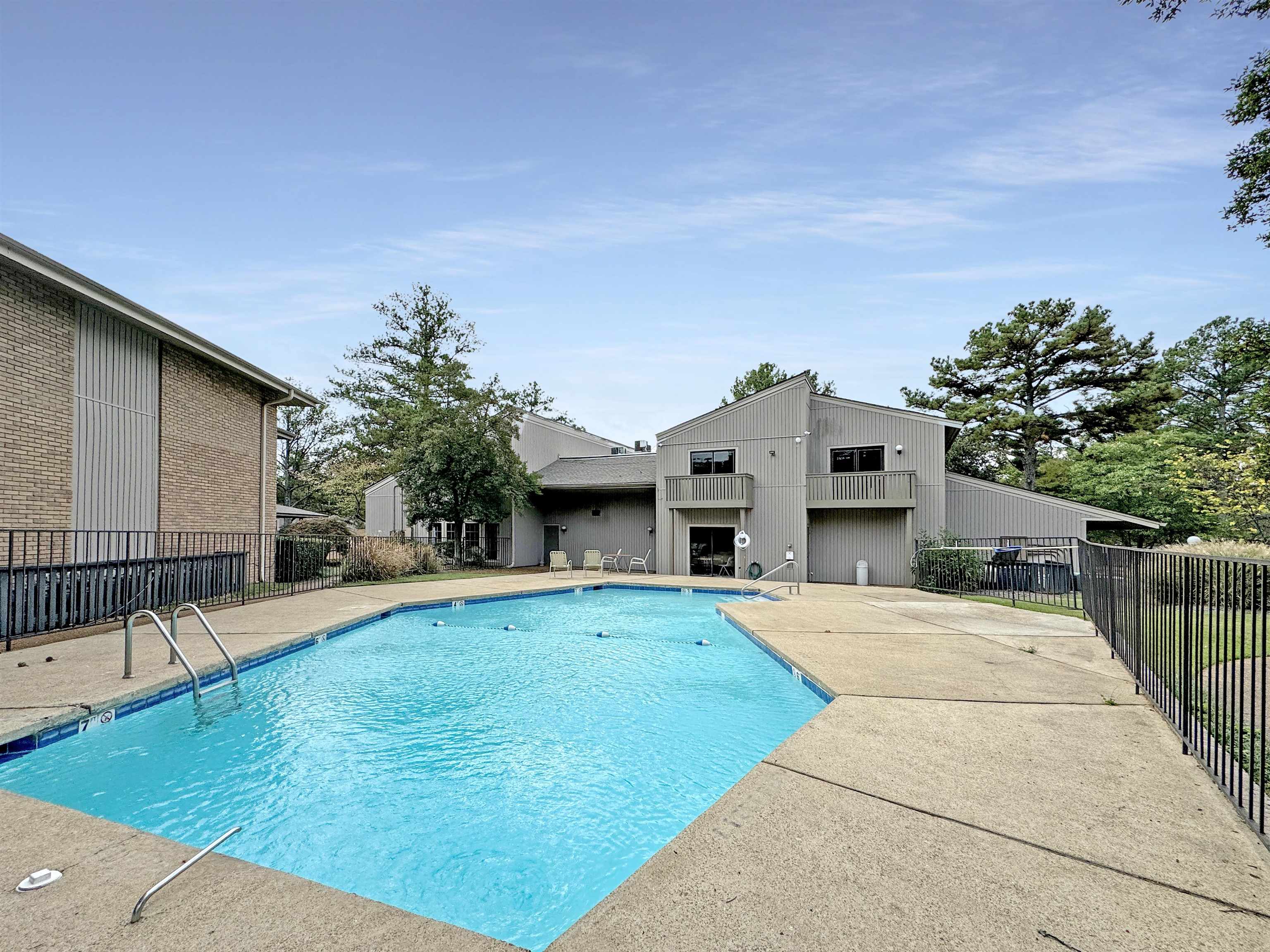 Memphis, Tennessee 38117, United States, 2 Bedrooms Bedrooms, ,2 BathroomsBathrooms,Residential,Active,35552